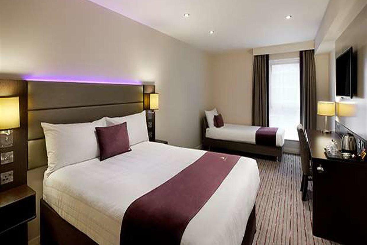Premier Inn Watford Central Dış mekan fotoğraf