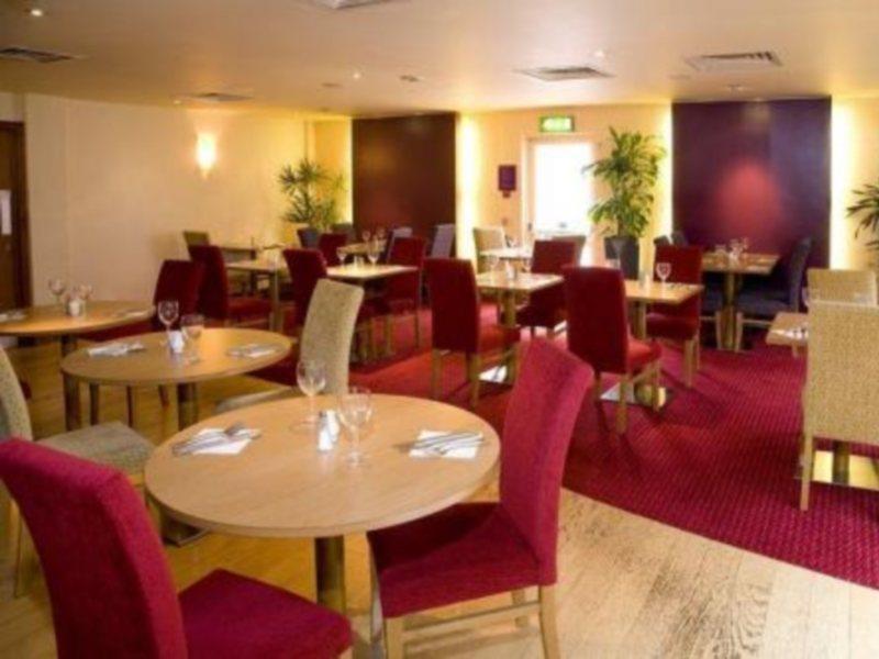 Premier Inn Watford Central Dış mekan fotoğraf
