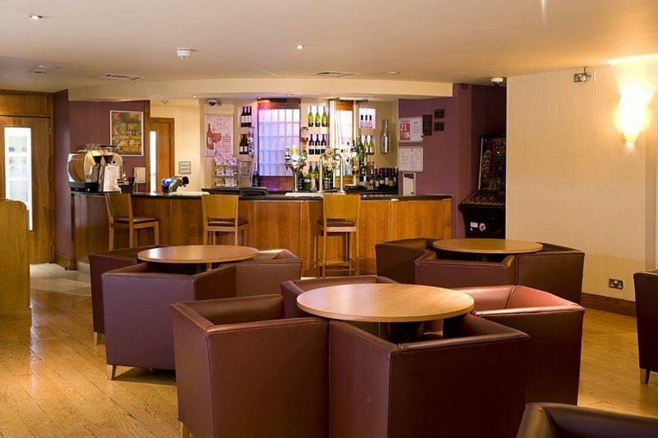 Premier Inn Watford Central Dış mekan fotoğraf
