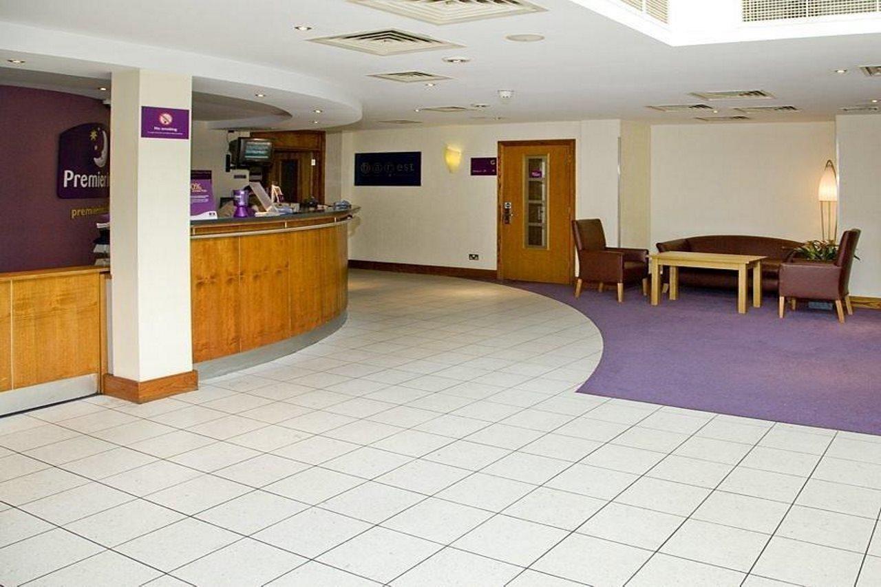 Premier Inn Watford Central Dış mekan fotoğraf