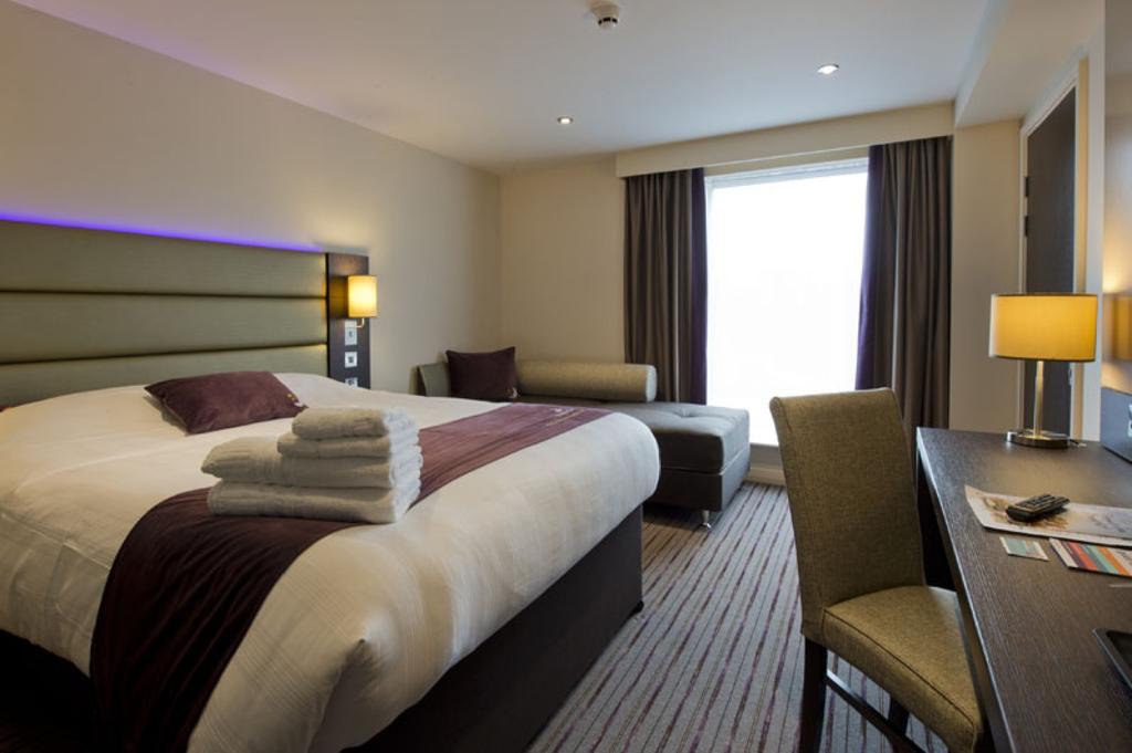 Premier Inn Watford Central Dış mekan fotoğraf