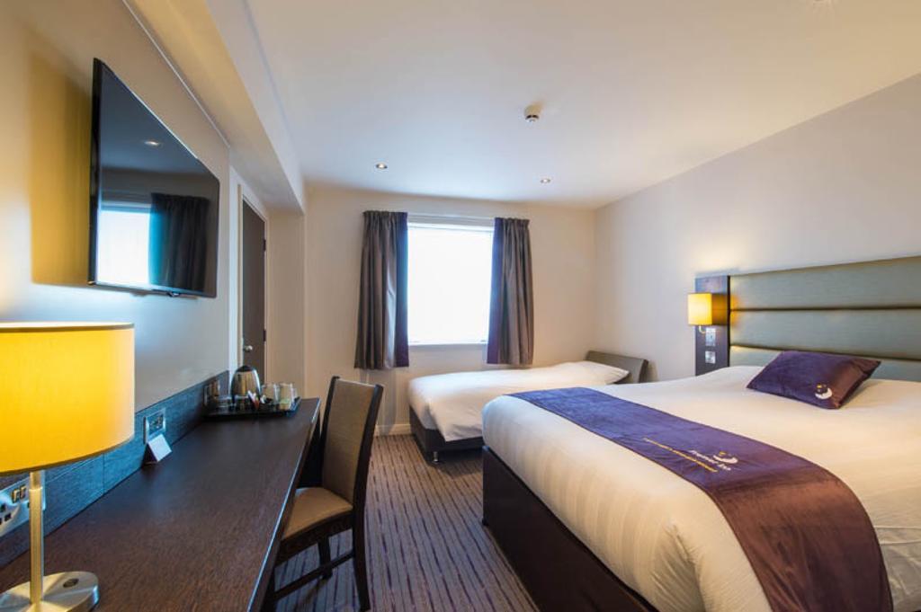 Premier Inn Watford Central Dış mekan fotoğraf