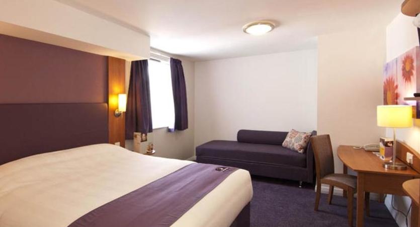 Premier Inn Watford Central Dış mekan fotoğraf